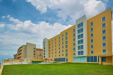 هتل City Express By Marriott Veracruz