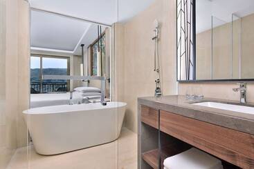هتل Courtyard By Marriott Mahabaleshwar