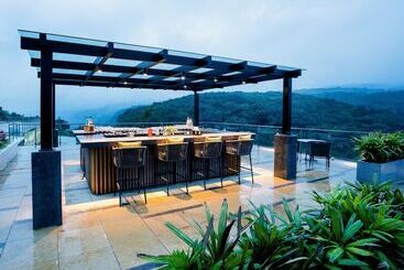 هتل Courtyard By Marriott Mahabaleshwar