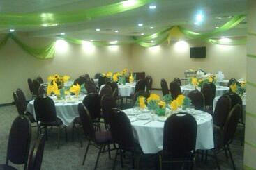 هتل Days Inn By Wyndham Brampton