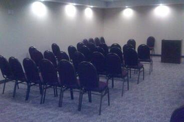هتل Days Inn By Wyndham Brampton