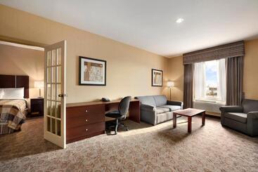 هتل Days Inn By Wyndham Brampton