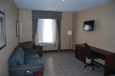 هتل Days Inn By Wyndham Brampton