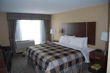 هتل Days Inn By Wyndham Brampton