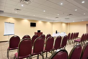 هتل Days Inn By Wyndham Brampton