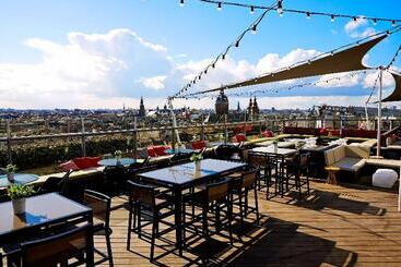 هتل Doubletree By Hilton  Amsterdam Centraal Station