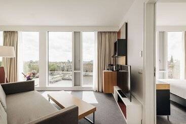 هتل Doubletree By Hilton  Amsterdam Centraal Station