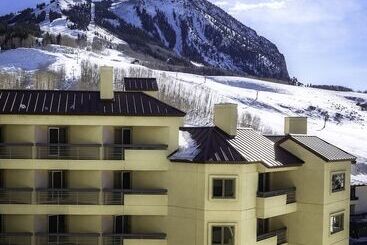 Elevation Hotel & Spa