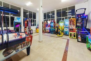 Отель Globales Playa Estepona