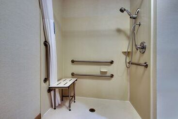 هتل Hampton Inn Dubois