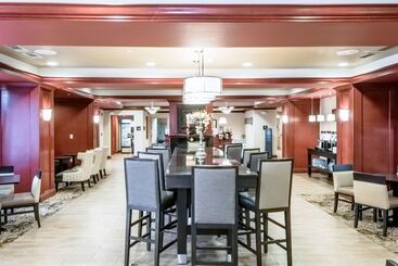 هتل Hampton Inn Montgomery South Airport