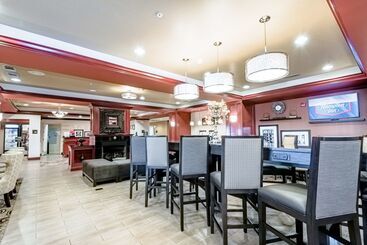هتل Hampton Inn Montgomery South Airport