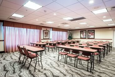 هتل Hampton Inn Montgomery South Airport
