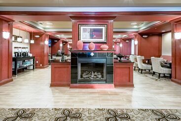 هتل Hampton Inn Montgomery South Airport