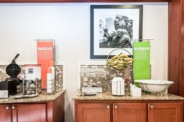 هتل Hampton Inn Montgomery South Airport