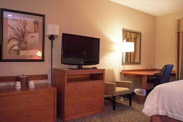 هتل Hampton Inn Montgomery South Airport
