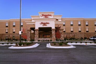 هتل Hampton Inn Montgomery South Airport