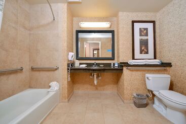 هتل Hampton Inn & Suites Coeur D  Alene