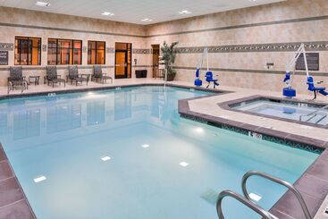 هتل Hampton Inn & Suites Coeur D  Alene