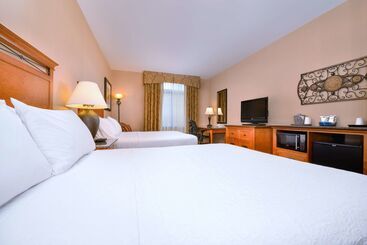هتل Hampton Inn & Suites Coeur D  Alene