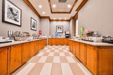 هتل Hampton Inn & Suites Coeur D  Alene
