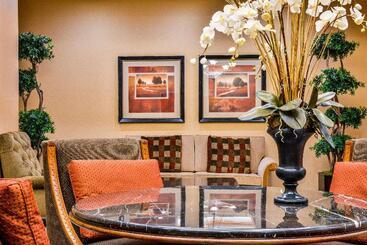 هتل Hampton Inn & Suites Coeur D  Alene