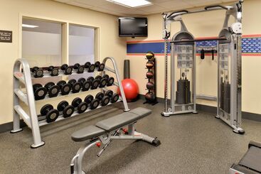 هتل Hampton Inn & Suites Daytonvandalia