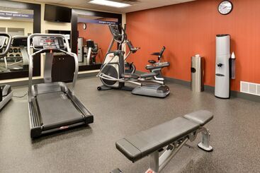 هتل Hampton Inn & Suites Daytonvandalia