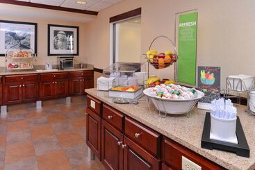 هتل Hampton Inn & Suites Daytonvandalia