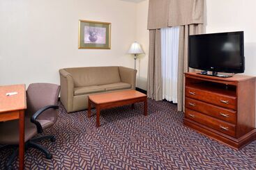 هتل Hampton Inn & Suites Daytonvandalia