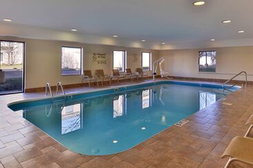 هتل Hampton Inn & Suites Daytonvandalia