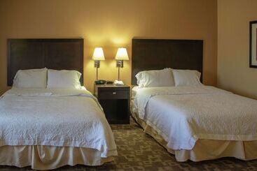 هتل Hampton Inn & Suitesknoxville/north I75