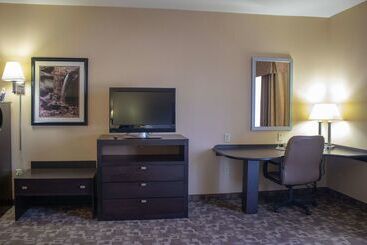 هتل Hampton Inn & Suitesknoxville/north I75