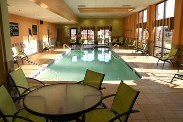 هتل Hampton Inn & Suitesknoxville/north I75