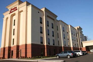 هتل Hampton Inn & Suitesknoxville/north I75