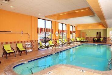 هتل Hampton Inn & Suitesknoxville/north I75