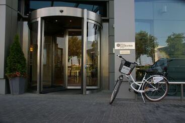 هتل Hilton Garden Inn Krakow