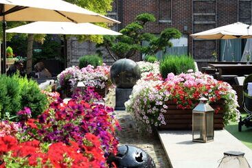 هتل Hilton London Syon Park