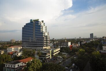 هتل Holiday Inn Cochin, An Ihg