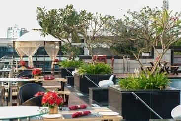 هتل Holiday Inn Cochin, An Ihg