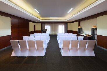 هتل Holiday Inn Cochin, An Ihg