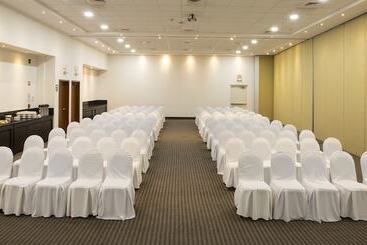 هتل Holiday Inn Express Mérida, An Ihg