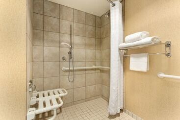هتل Homewood Suites By Hilton San Diego Airport/liberty Station