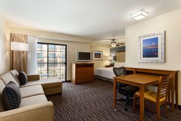 هتل Homewood Suites By Hilton San Diego Airport/liberty Station