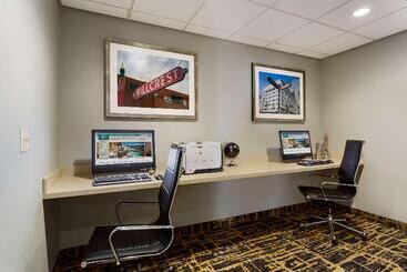 هتل Homewood Suites By Hilton San Diego Airport/liberty Station