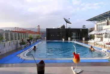 هتل Inter Luxury