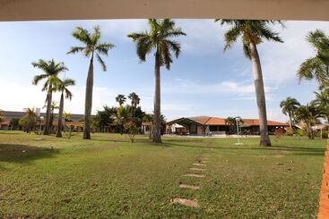 هتل Ipe Park Convention