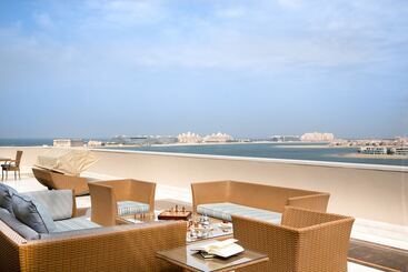 هتل Jumeirah Zabeel Saray Dubai