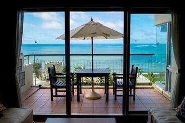 Kanucha Bay Hotel & Villas