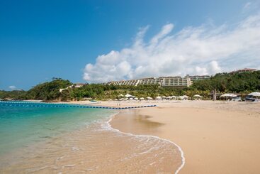 Kanucha Bay Hotel & Villas